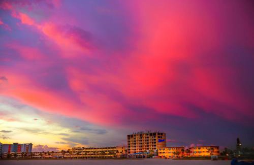 Treasure Island Hotel | Beachfront Escape at Page Terrace Hotel with Ocean Views