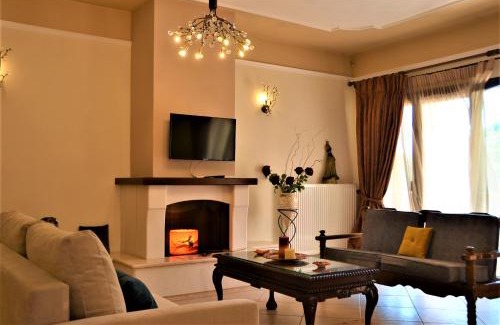 Parga Apartment | Guest Rated: 9.8 at Pagiatakis Suites with Breakfast Included