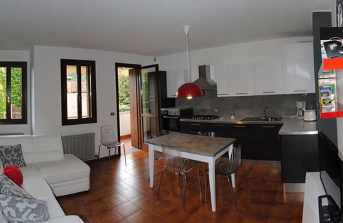Vittorio Veneto Apartment | Vittorio Veneto Center: Family-Friendly Apartment with Garage