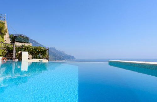 Ravello Apartment | Exclusive Oceanfront Stay at Pagliarulo Complex