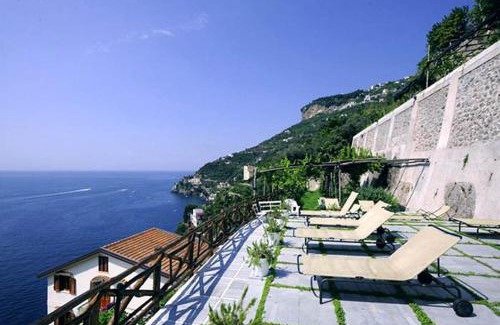 Ravello Apartment | Exclusive Oceanfront Stay at Pagliarulo Complex