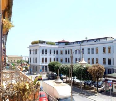 Vasto House | Kid-Friendly Paguretto Home with 9.5/10 Guest Rating
