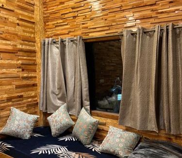 Narkanda House | Family-Friendly Retreat at Pahadi House - Guest Rated 7.8