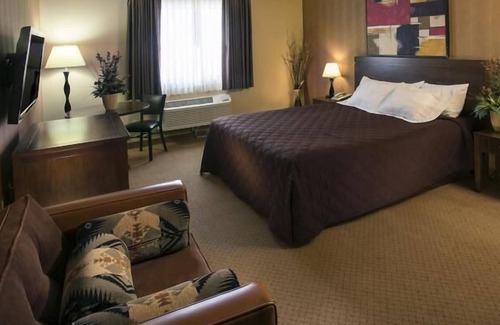 Pahrump Hotel | Relax at Pahrump Nugget Hotel and Casino: Family-Friendly Stay