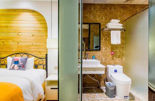 Jianggan Hotel | Convenient Stay at Pai Hotel Hangzhou Near Subway Station