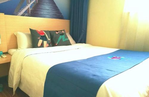Jianggan Hotel | Convenient Stay at Pai Hotel Hangzhou Near Subway Station