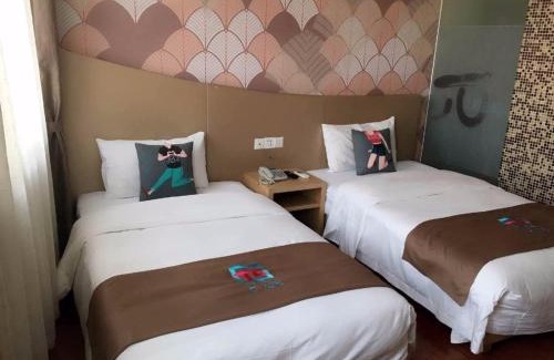 Jianggan Hotel | Convenient Stay at Pai Hotel Hangzhou Near Subway Station