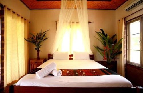 Mae Hi Cabin | Discover Pai Love & Baan Chonphao Resort with Ocean Views