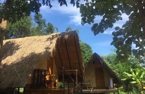 Pai House | Budget-Friendly Pai Yard Guest House with Kitchen Access