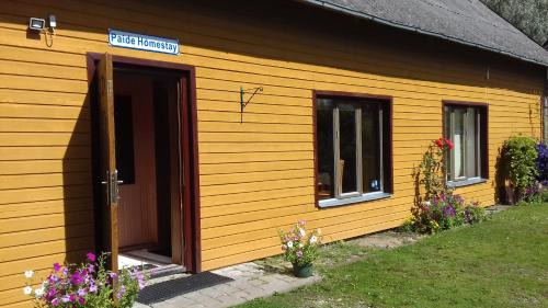 Kriilevalja House | Inviting Paide Homestay: Oceanfront Retreat with Hot Tub