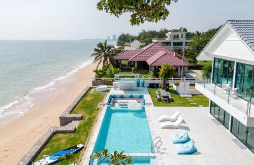 Cha-am Villa | Beachfront Bliss at Pailay Beachfront Villa Cha-Am