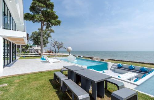 Cha-am Villa | Beachfront Bliss at Pailay Beachfront Villa Cha-Am