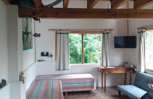 La Villa House | Experience Nature at Paisaje Nativo - Pet & Child Friendly