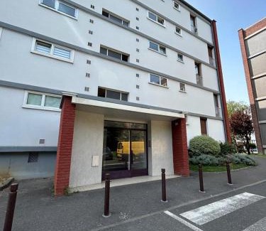 Antony Apartment | Peaceful Apartment Near Paris Orly - 9.5/10 Guest Rated