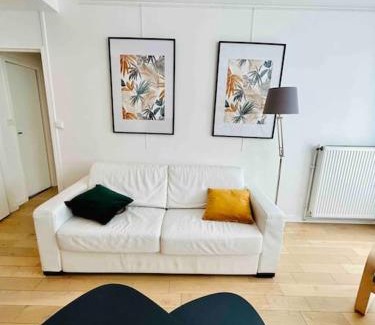 Antony Apartment | Peaceful Apartment Near Paris Orly - 9.5/10 Guest Rated