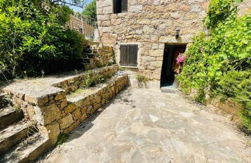 Pietrosella Apartment | Relaxing Getaway for 4 with Garden Access and Child Care