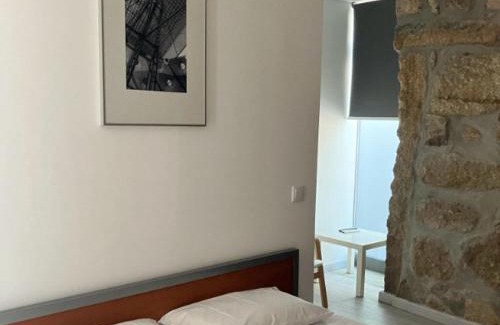 Alvarenga House | Discover Paiva Valley: Family-Friendly Retreat with Kitchen