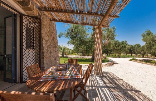 Manfio House | Pajara Gianfredi by BarbarHouse
