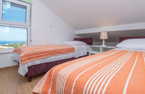 Primosten Apartment | Guest Rated: Pajo 2 - Family-Friendly Comfort Awaits
