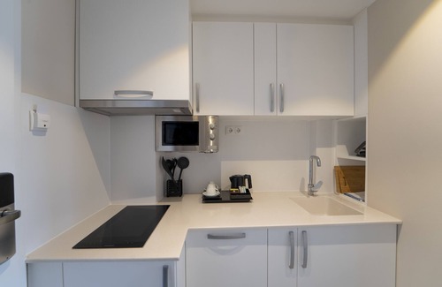 Wieden Apartment | Guest Rated: Pakat Residences with Child-Friendly Amenities
