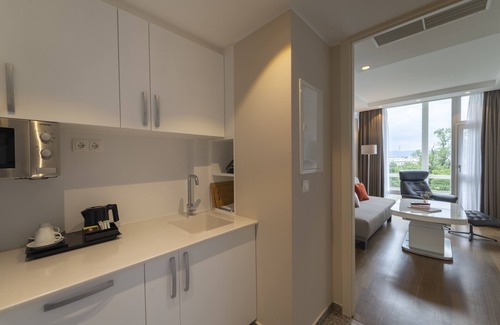 Wieden Apartment | Guest Rated: Pakat Residences with Child-Friendly Amenities