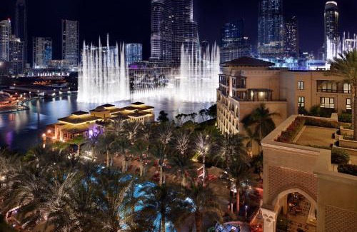 Downtown Dubai Hotel | Elegant Retreat at Palace Downtown: Rated 9/10 with Spa & Pool