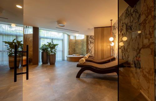 Arco Hotel | Elegant Stay at Palace Hotel Città with Oceanfront Views