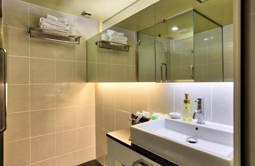 Maeganeku Hotel | Discover the Beauty at Palace In Moon Beach Resort
