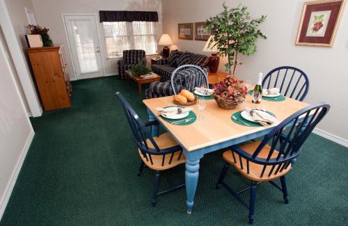 Branson Hotel | Oceanfront Escape at Palace View Resort by Spinnaker