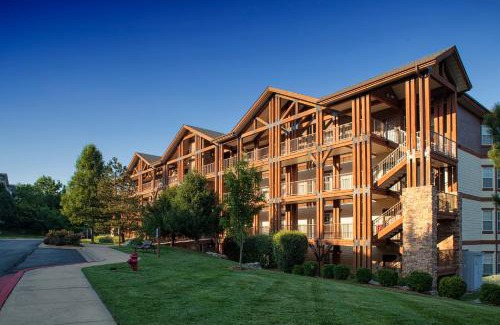 Branson Hotel | Oceanfront Escape at Palace View Resort by Spinnaker