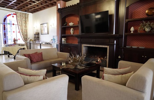 El Rocio Hotel | Unforgettable Stay at Palacete Real: Spa & Breakfast Included