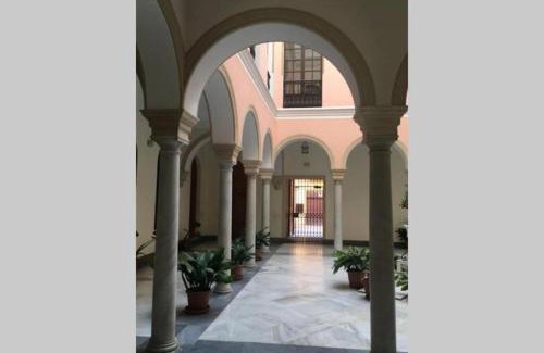 Jerez de la Frontera Old Town Apartment | Palacio Caballeros: Family-Friendly Stay with Free Wifi