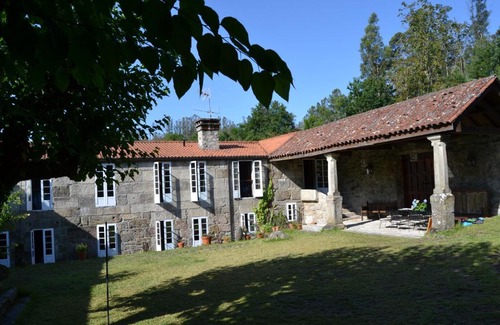 Creciente Hotel | Discover Palacio de Barreiro: 4-Star Retreat with Pool