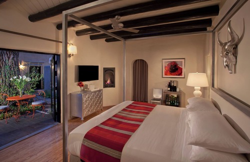 Taos Bed & Breakfast | Palacio De Marquesa: Family-Friendly Retreat with Pool & Hot Tub