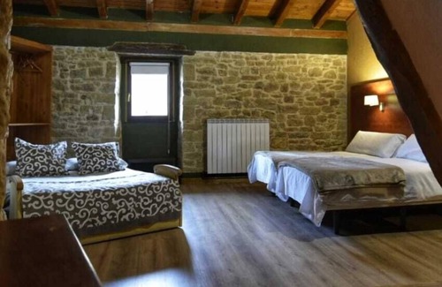 Orisoain House | Discover Palacio de Orisoain: 4-Star Oasis with Spa & Dining