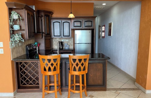 Puerto Penasco Resort | Top-Rated Palacio del Mar: Oceanfront Pool & Spa Getaway
