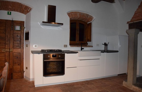 Pelago Apartment | Unforgettable Stay at Palaia Farm's Focolare Accommodation