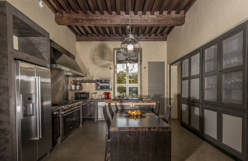 Saint-Loup-Geanges Villa | Palais De Reon - Five Bedroom Villa, Sleeps 14