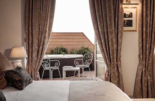 Valletta Hotel | Elegant Palais Le Brun: 4-Star Stay with Spa & Pool