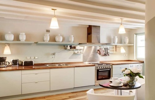 Gaillon Apartment | Experience PALAIS ROYAL: Parisian Warmth by Le Louvre