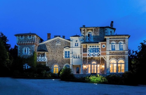 Sainte-Foy House | Inviting Estate Just 10 Minutes from the Beach