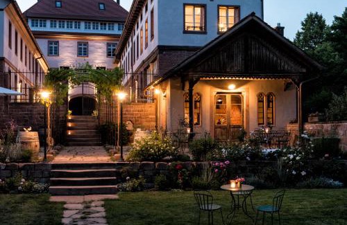 Lahr Apartment | Discover Palais Wunderlich: Oceanfront Haven with Top Ratings