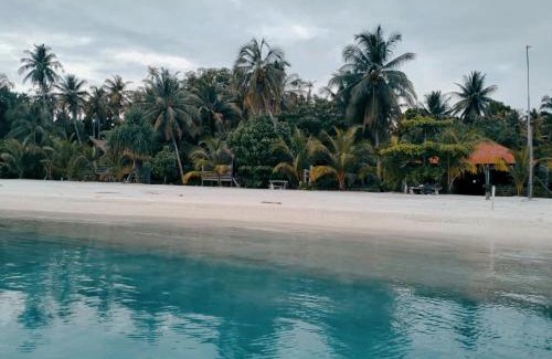 Kepulauan Banyak House | Exquisite Palambak Paradise Resort with Private Beach Access