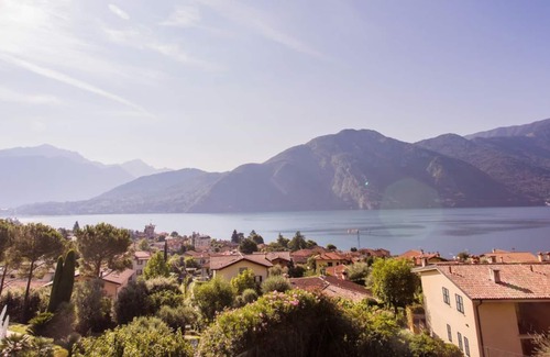 Azzano Villa | Palatial Palazzo with private lake view garden