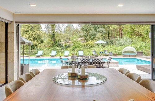 Valle de Bravo Villa | Palatial Private Pool Villa Like Your Own Resort