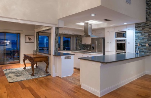 Comanche Trail House | Elegant Retreat with Pool, Pickleball & Panoramic Views