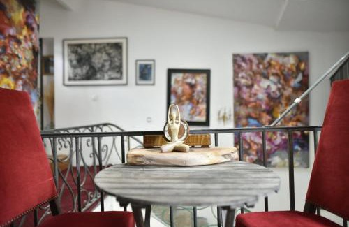 Saint-Vallier House | Palatio Velio - Couvent des Capucines
