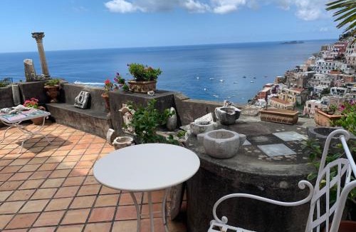 Liparlati Villa | Discover Palatonella: Family-Friendly Retreat with 9/10 Rating