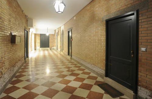 Castello Apartment | Discover TRA SAN MARCO E RIALTO: Pet-Friendly Retreat