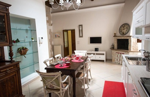 Bisceglie House | Experience Coastal Bliss at Palazzina Porta di Mare